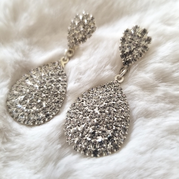 Bridal Rhinestone Earrings in Silver tone - Picture 2 of 4